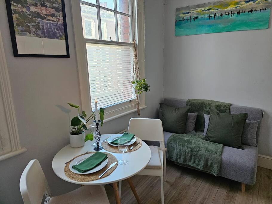 Beautiful And Spacious Flat ロンドン エクステリア 写真