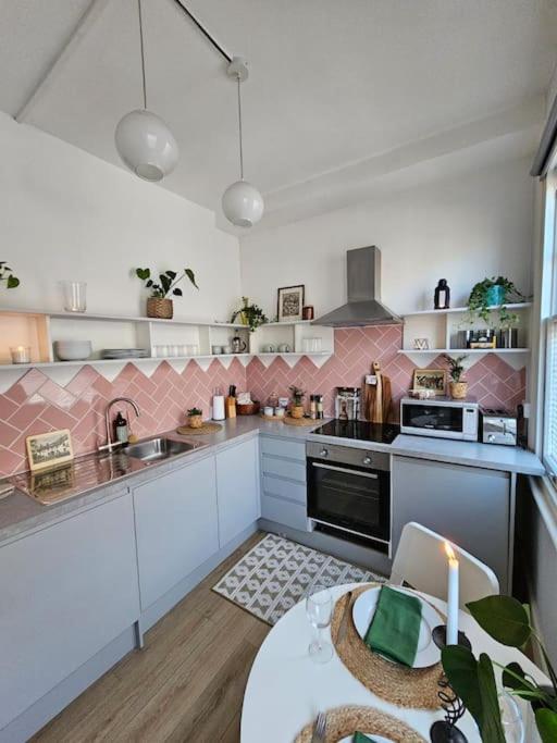 Beautiful And Spacious Flat ロンドン エクステリア 写真