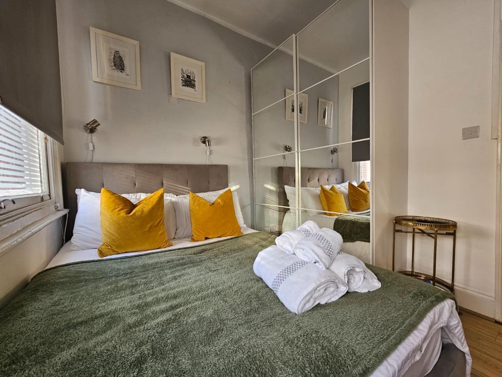 Beautiful And Spacious Flat ロンドン エクステリア 写真